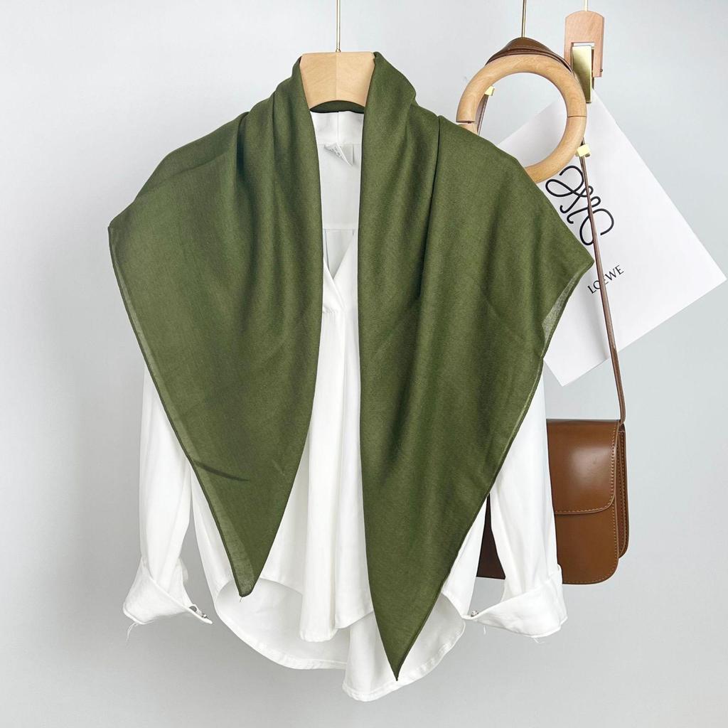 Einfarbiger Seidenschal: Damen Monochromer Lässiger Kopftuch, Sonnenschutzschal, Dekorativer Stil