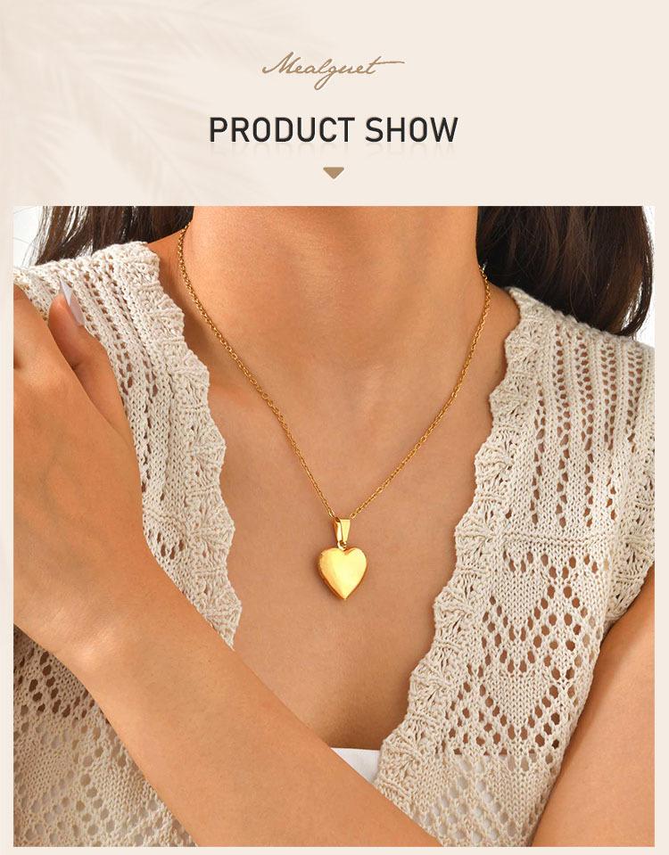 Personalized Heart Photo Pendant Necklace, Customized Image Picture Locked Necklace Jewelry for Women