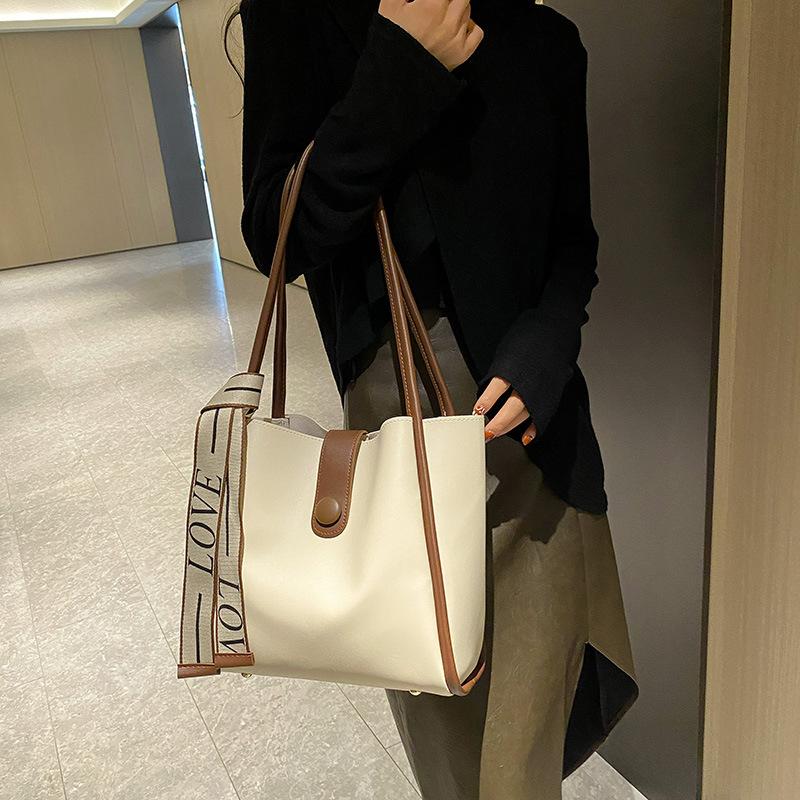 New Large-capacity Bag Women's Trendy Fashion Shoulder Bag Tote Bag Mother and Child Bag