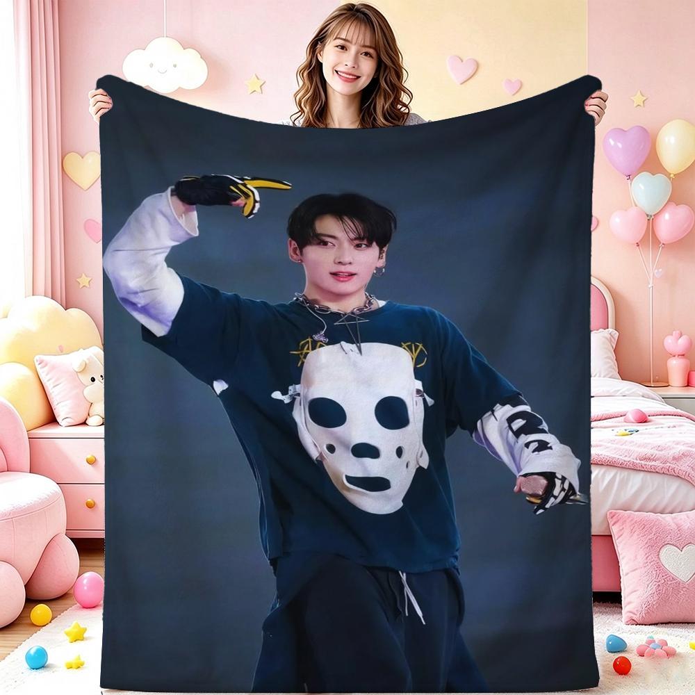 White Hockey Mask Print Theme Printed Blanket Thick Warm Fleece Blanket For Living Room Bedroom Recliner Home Party Decor Christmas Gift