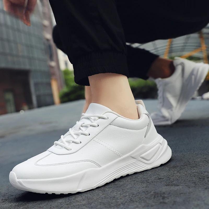 Men's Elastic Running Shoes PU Leather Sneakers Waterproof Outdoor Sports Shoes for Jogging Traveling Anti-slip