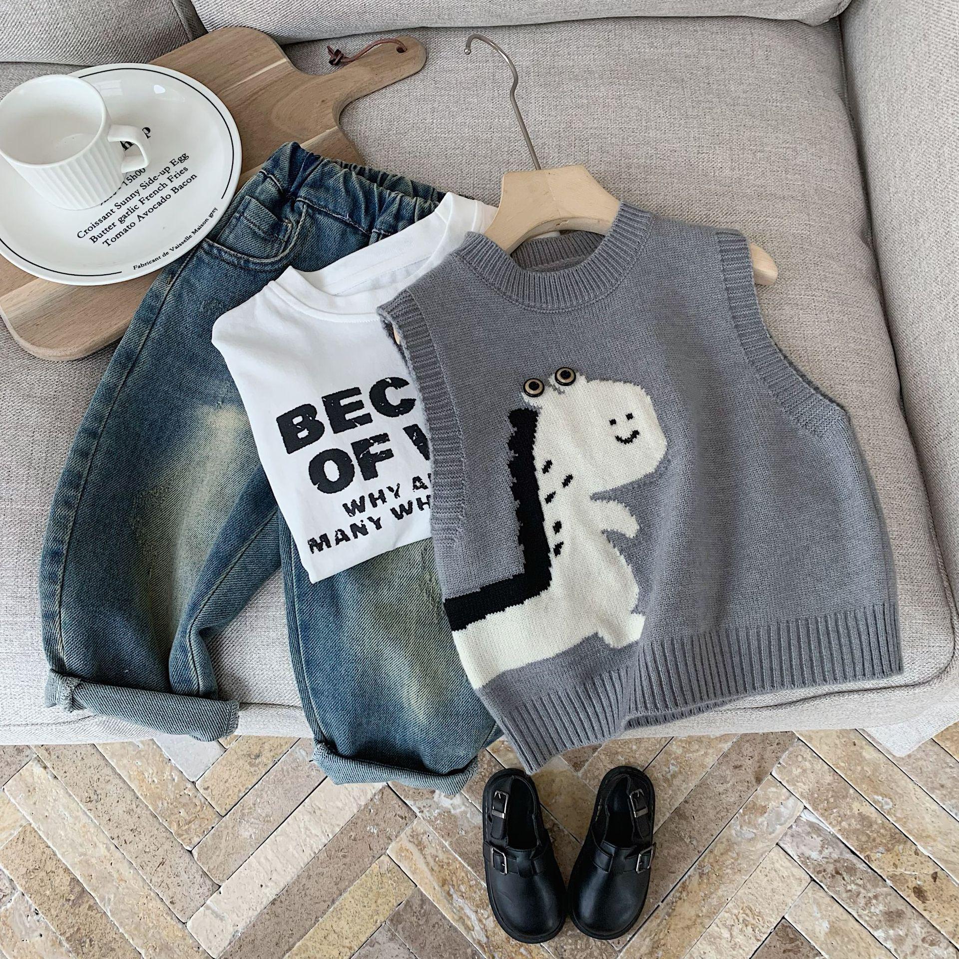 

Bangcheng 2025 Autumn Children s Dinosaur Print Knitted Sweater Vest (Boys) – MY0012 140cm сірий колір