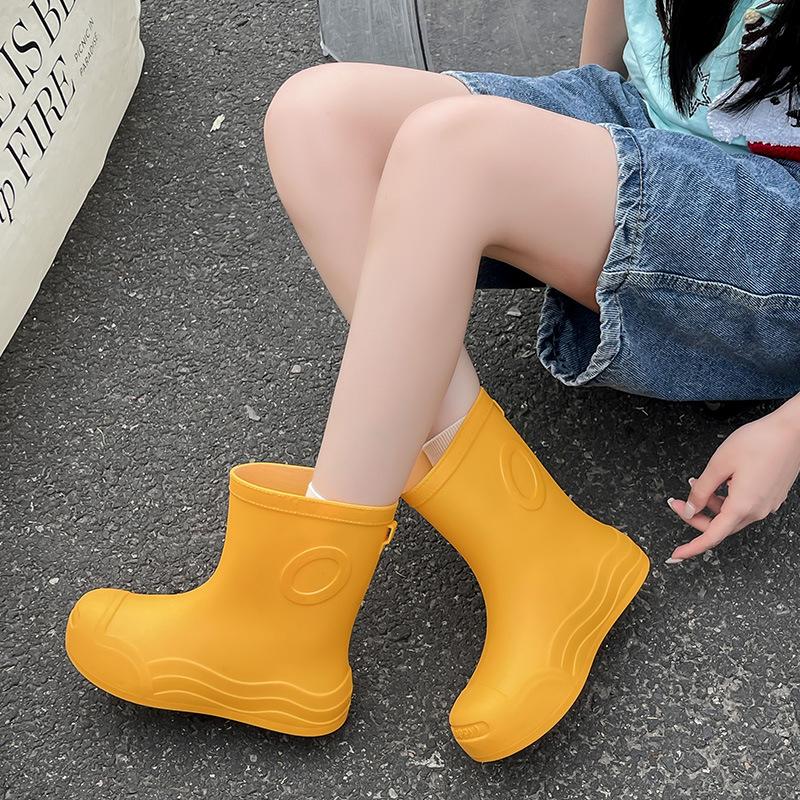 Outdoor Anti-slip, Wear-resistant Medium Tube Waterproof Rain Boots