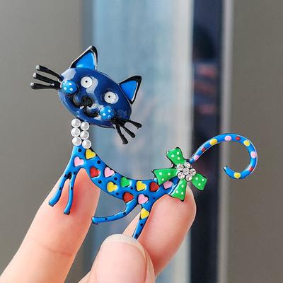 Broche Chat Gouttant Broche Émail Coloré Broche Atmosphérique Bouton de Manteau pour Dames Épinglette de Costume Accessoires Vêtements
