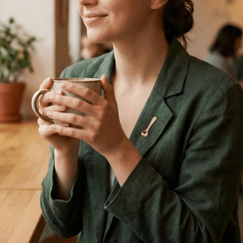 Small Size Coffee Spoon Lapel Pins Creative Metal Metal Badges Spoon Brooch Jackets Accessories
