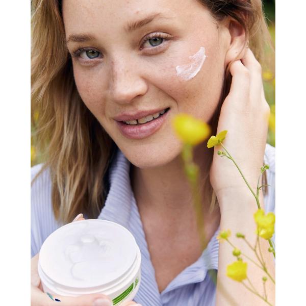 NIVEA Nivea Soft Care Cream 100ml