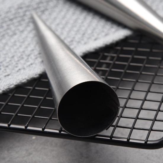 Stampo per croissant a spirale in acciaio inox a forma di cono appuntito, strumento per la cottura al forno