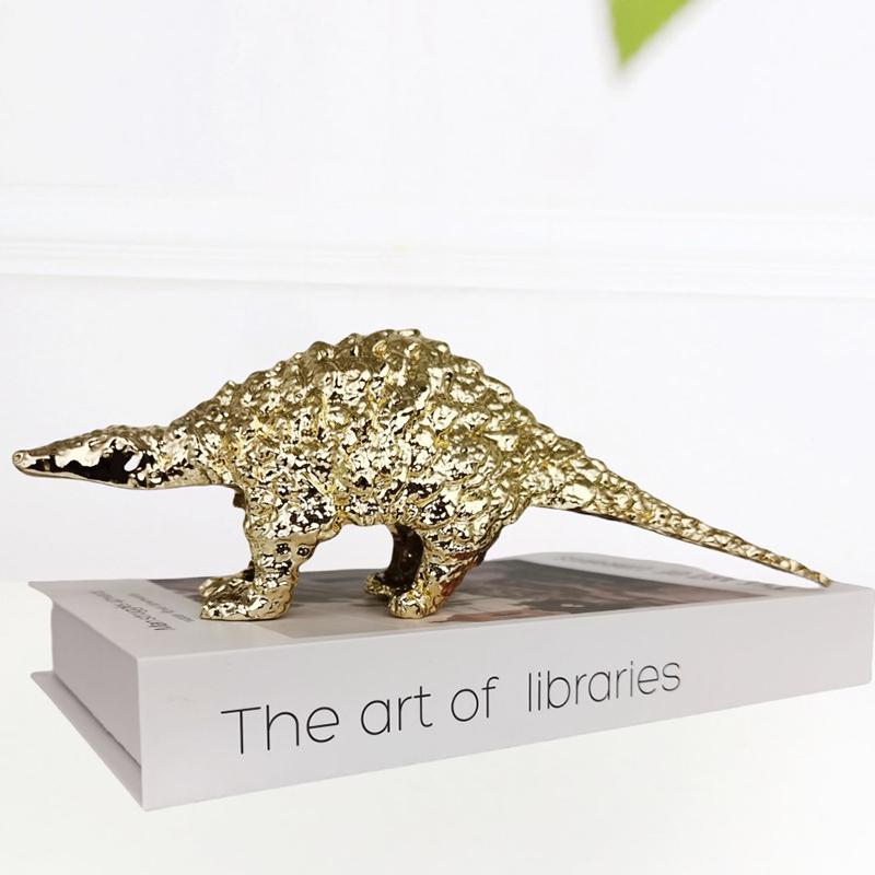 

Gold-plated Pangolin Animal Statue Abstract Artwork Desk Decoration Ornaments Golden Pangolin Sculpture Room Aesthetics Decor