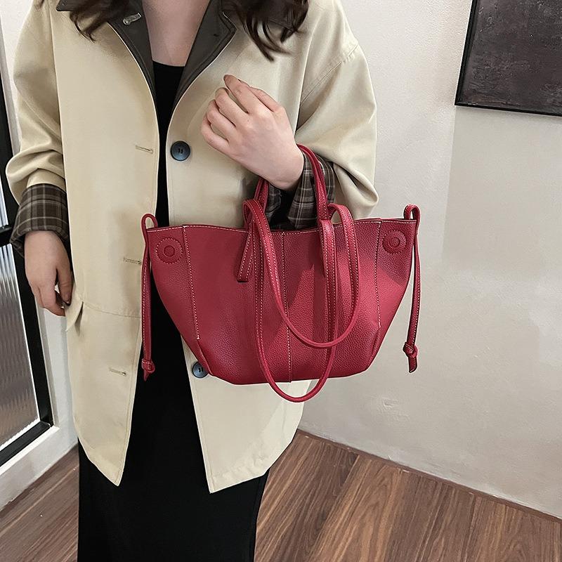Soft-faced Pu Wing Bag, New One-shoulder Underarm Bag, Portable Large Bag, Women's Large-capacity Tote Women's Bag.