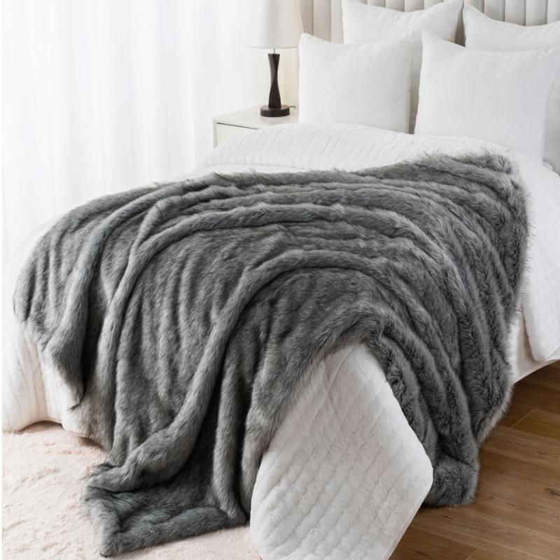 Luxury Fox Fur Throw Blanket Winter Warm Fluffy Soft Blankets Bedspread On the Bed Faux Fur Blanket Plaid Throw for Sofa Towel