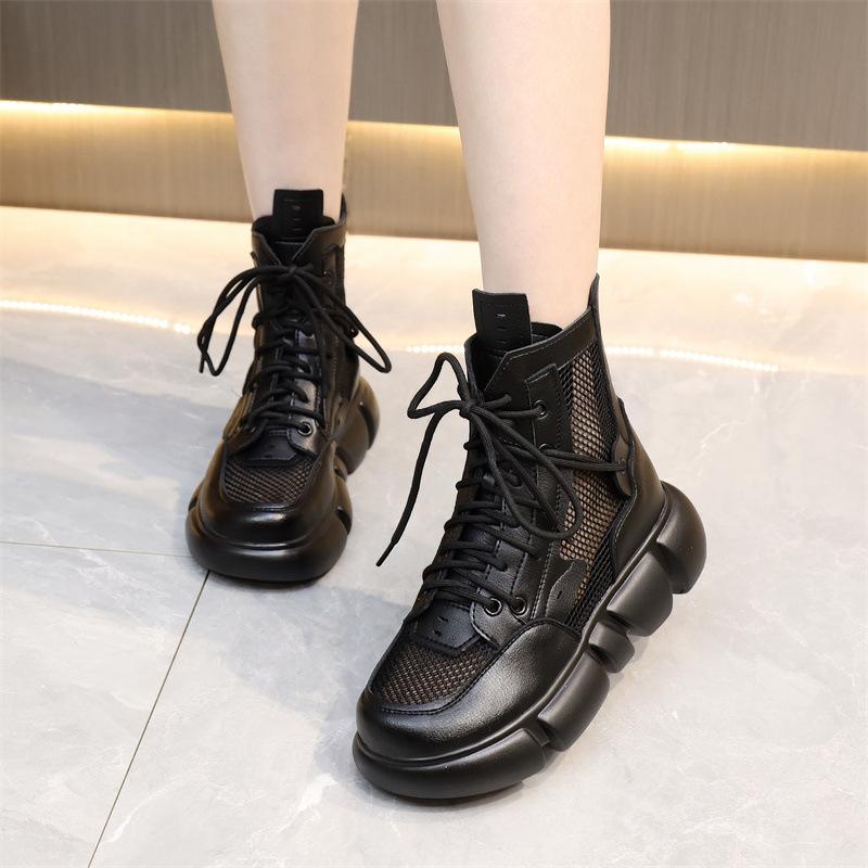 2025 New Martin Boots Women's Fashion Thick-soled Velvet Thermal Short Boots Women's Versatile Large-size Women's Shoes 40-42