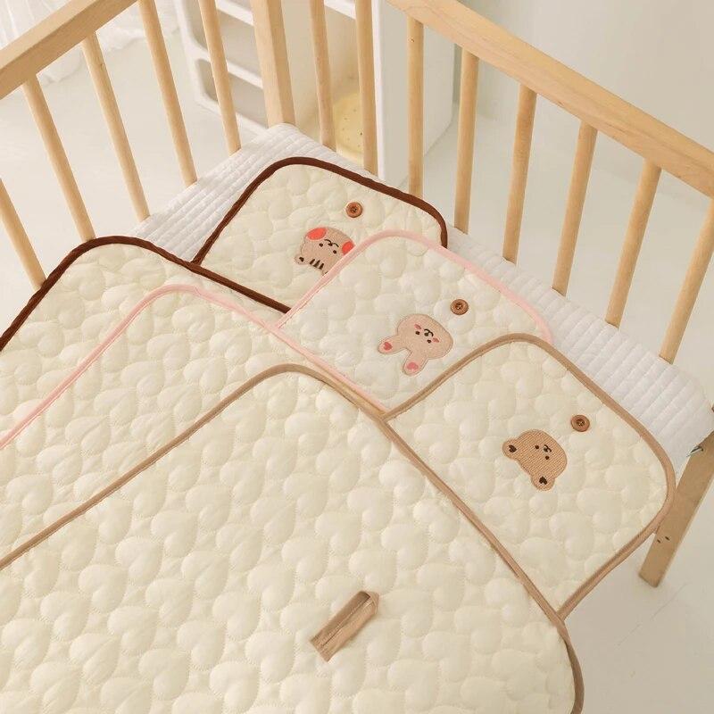 Baby Diaper Pad Folding Newborn Changing Pads Covers Cotton Waterproof Bear Bunny Baby Changing Padding for Crib Baby Strolller Portable 50*70Cm
