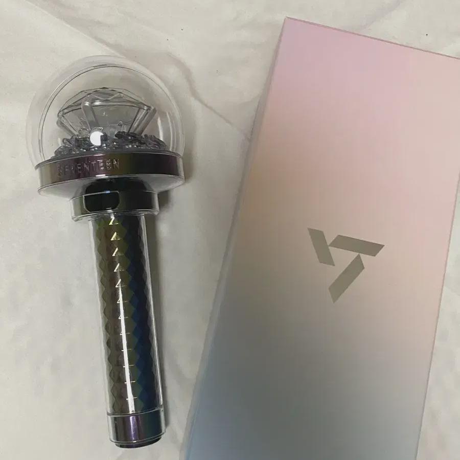 

Семнадцать новых нейрот бонгов