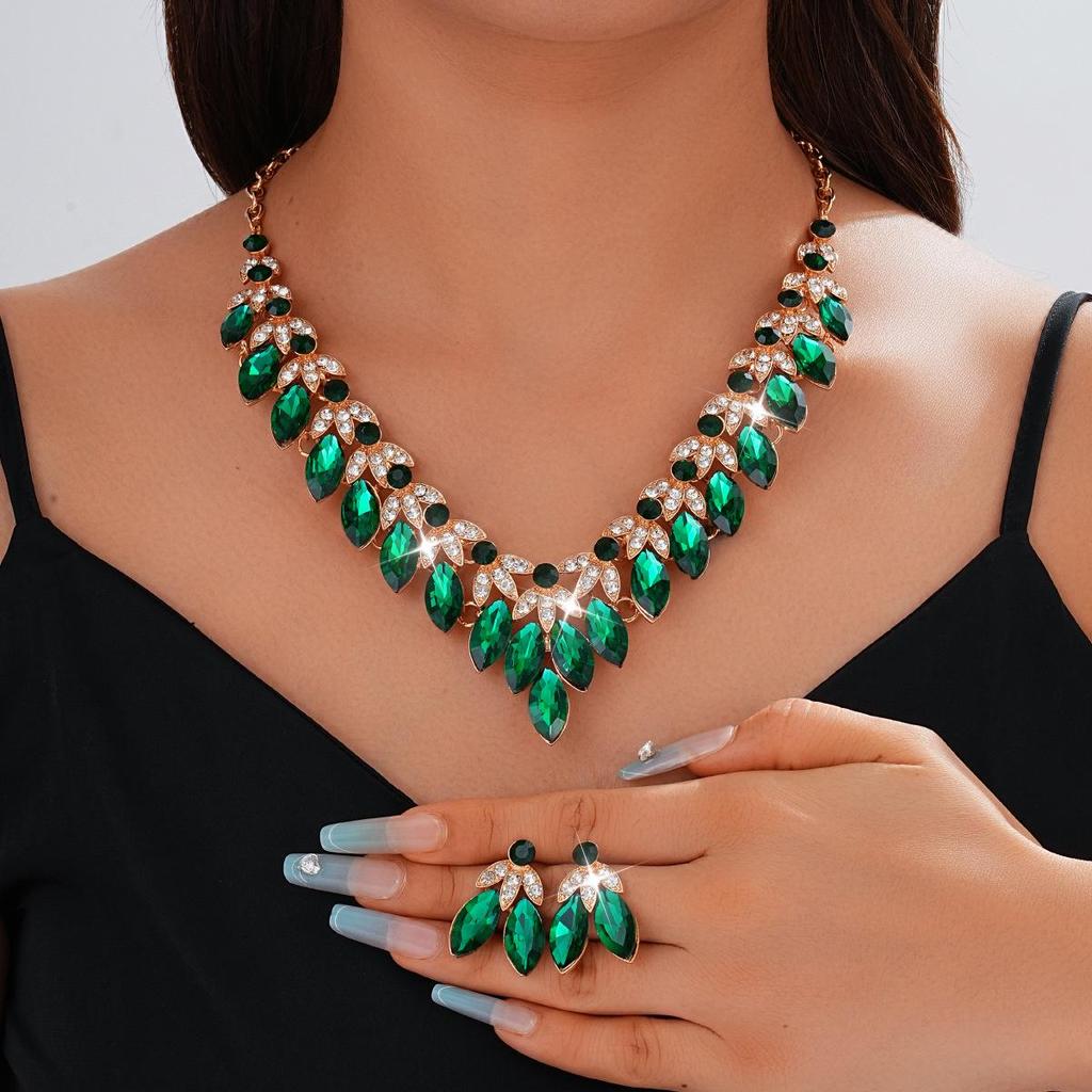 European & American Fashion Crystal Necklace and Earring Set: Bridal Wedding Jewelry Accessories