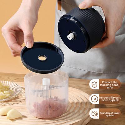 Mini Hachoir à Ail Électrique Rechargeable Sans Fil Hachoir à Légumes avec 6 Lames Hachoir à Ail Électrique Portable pour Gadget de Cuisine