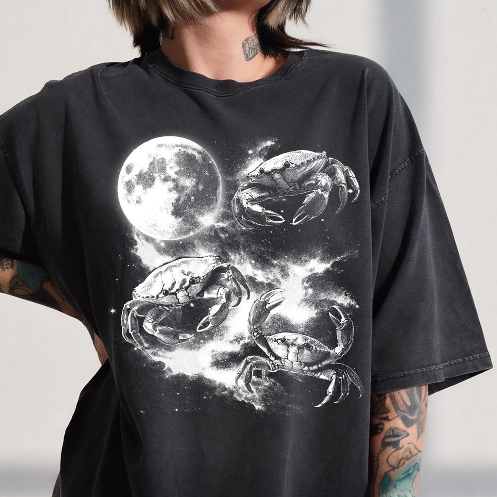 Crab Moon Shirt, Three Crabs Retro Graphic Tee, Vintage Crustacean T-Shirt