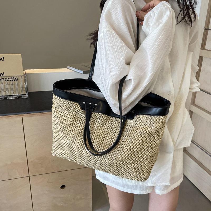 New Fashion Shoulder Bag Casual Tote Bag Portable Large Capacity Bag Women