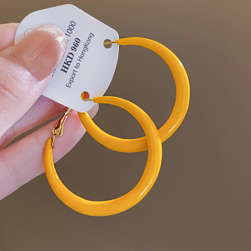 2025 Yellow Circle Light Luxury Stud Earrings: Unique High-End Design for Women