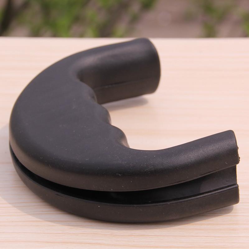 

Високоякісний Пластиковий Матеріал Зручна Ручка-Зачіпка Для Повідців Домашніх Тварин Підходить Для Собак І Кішок