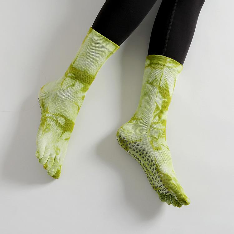 Professional Non-slip Split-toe Yoga and Pilates Mid-calf Socks