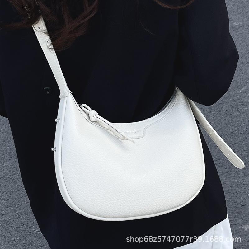 2025 spring new personalized ins shoulder bag, casual fashion niche women's crescent bag, casual foreign style crossbody bag