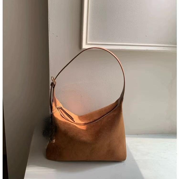 Ladies  elegant suede crossbody bag - Adjustable shoulder strap, fashionable single-shoulder bag, retro tote bag коричневый