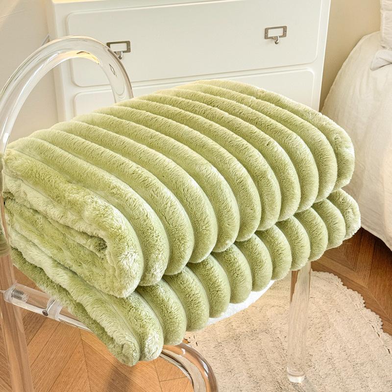 Milk Velvet Throw Blanket – All-Season Plush Soft Cozy Woven French Flannel Fleece for Office Nap, Multipurpose Use,Machine Washable No Embellishment,