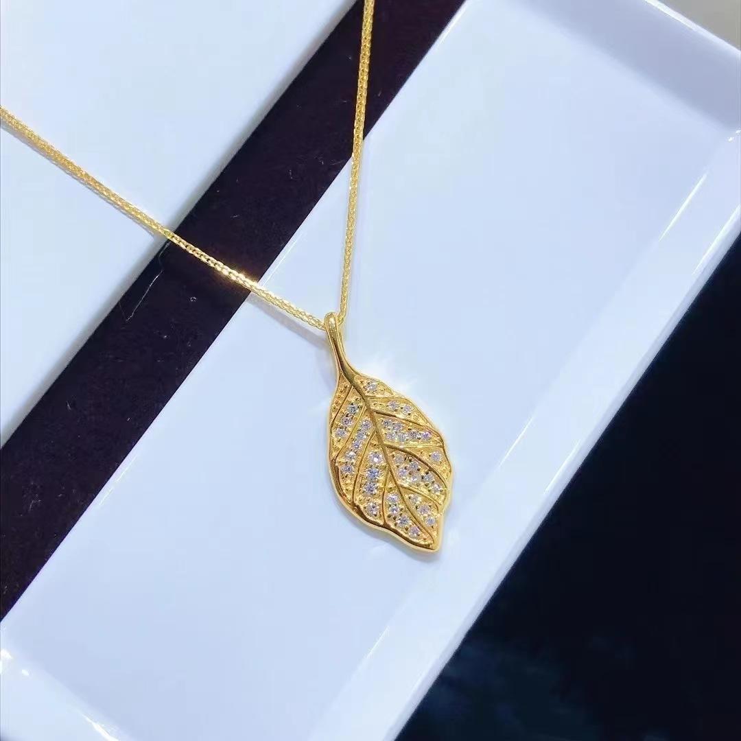 

Золотая ветвь нефритового листа, ожерелье, модная легкая роскошная цепочка с золотым воротником, популярные ювелирные изделия