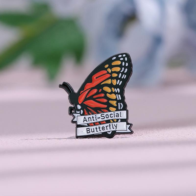 Cartoon Unique Butterfly Brooch Elegant Insect Design For Personalized Fashion Flair
