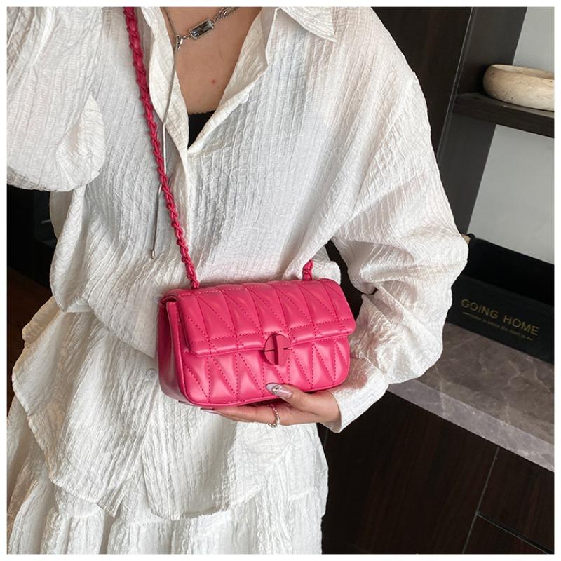 Premium texture small bag women's spring and summer versatile new fashion niche messenger bag diamond chain bag