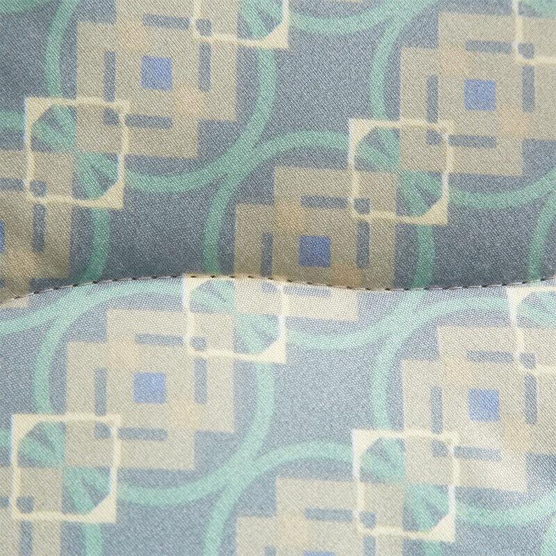 Tianqin Milan Plaid All-Season Quilt