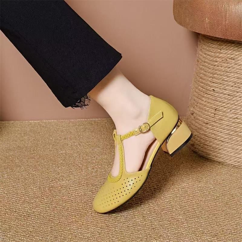 

Coarse heel soft leather hollow bag head sandals 2025 summer new hollow word with shallow mouth breathable low heel mother shoes 40