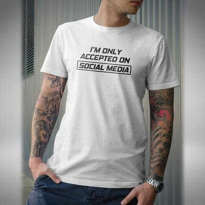 Tričko Sociální média Vtipná závislost Twitter Facebook Instagram YouTube