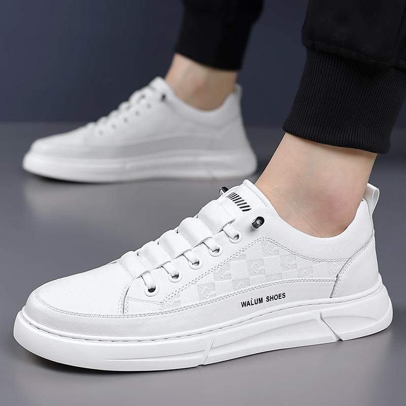 Men's shoes 2025 spring men's sports and leisure leather shoes with soft soles and breathable tide white shoes for men