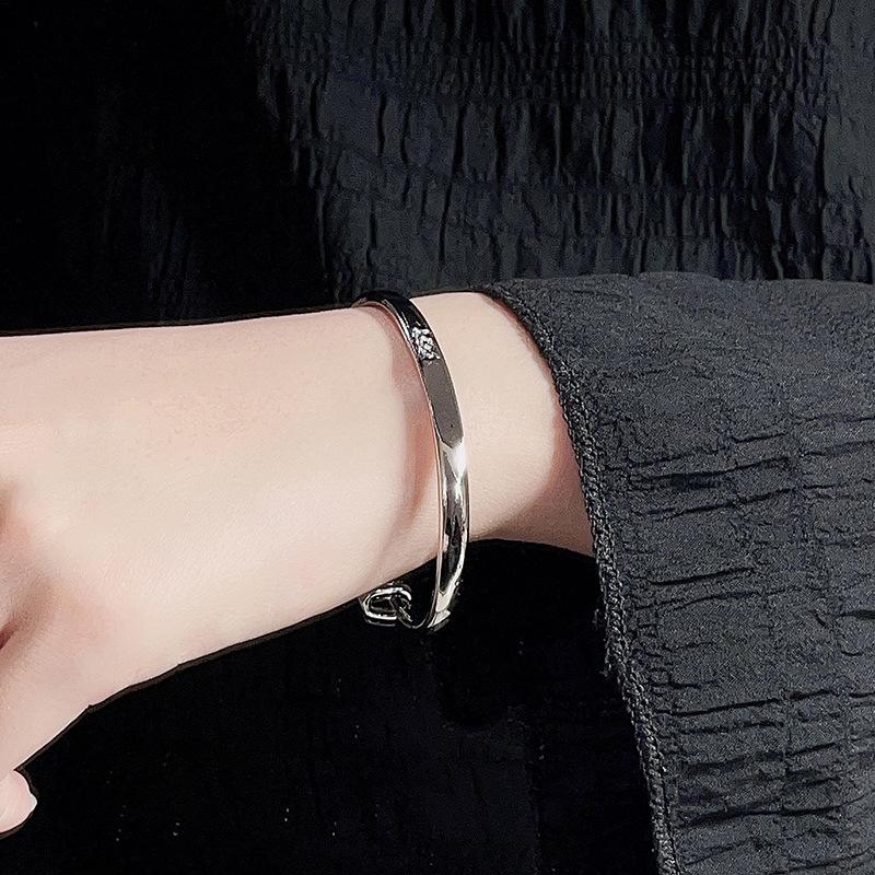 Personalized Simple And Fashionable Girl Plain Circle Bear Bracelet High-End Bracelet Pull Bracelet Bracelet Bracelet Bracelet Bracelet Jewelry