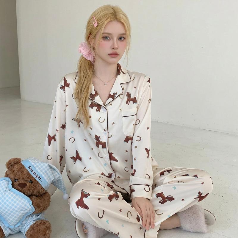 Ice silk pajamas women's spring and autumn printing thin long-sleeved trousers suit can be worn outside in the Year of the Horse, loungewear, high-end