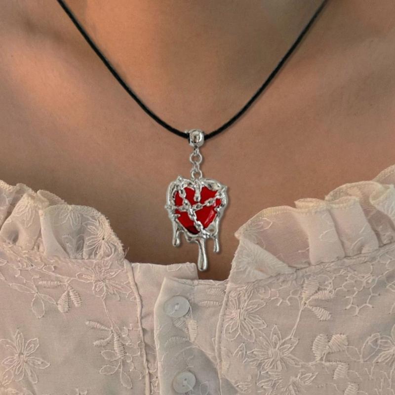 Simple Lava Confined Heart Pendant Necklace Black Rope Choker Neck Chain Y2K Punk Collar Necklace Fashion Jewelry