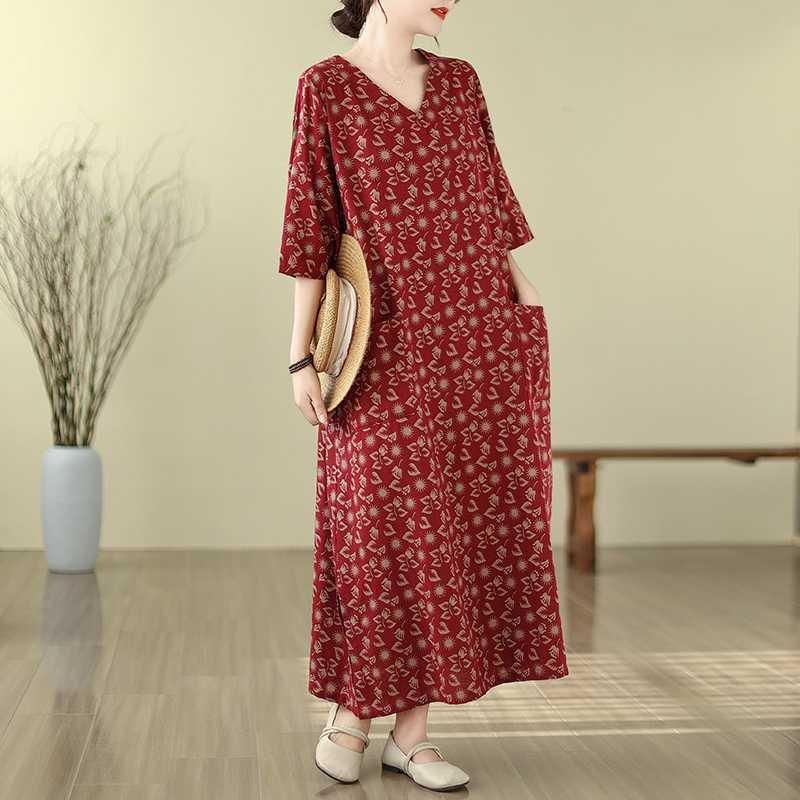 2025 Literary Retro Vacation Style Travel Dress Plus Covering Flesh Skinny V-Neck Long Dresses