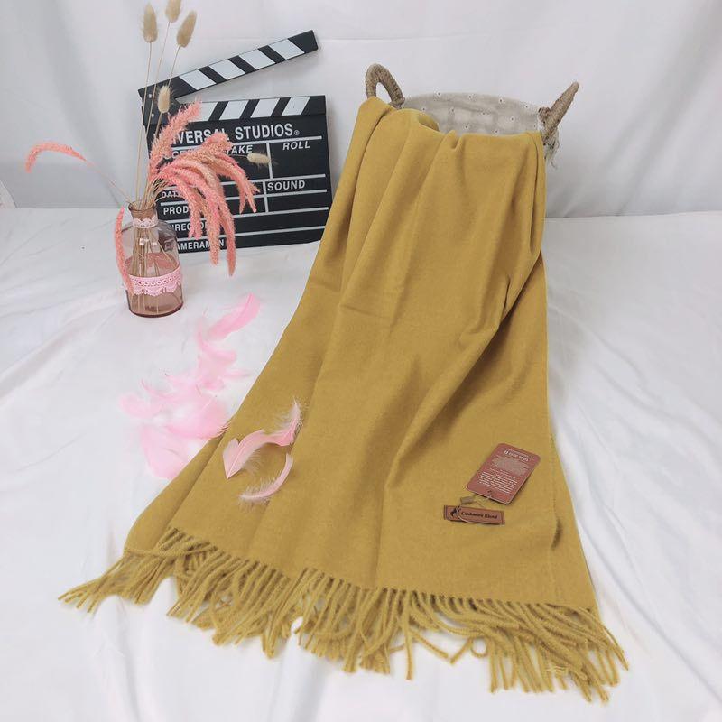 New autumn/winter solid color cashmere scarf women's scarf, warm bright red annual party tassel shawl, thickened in stock
