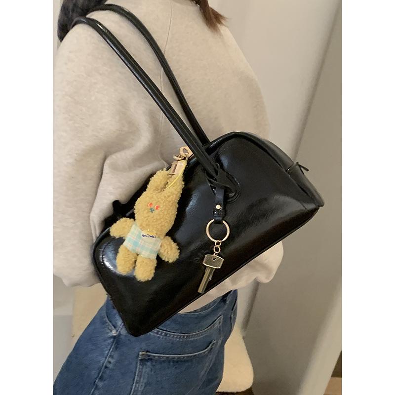 Niche texture portable commuter bowling bag bag women's 2025 new fashion retro underarm bag versatile shoulder bag