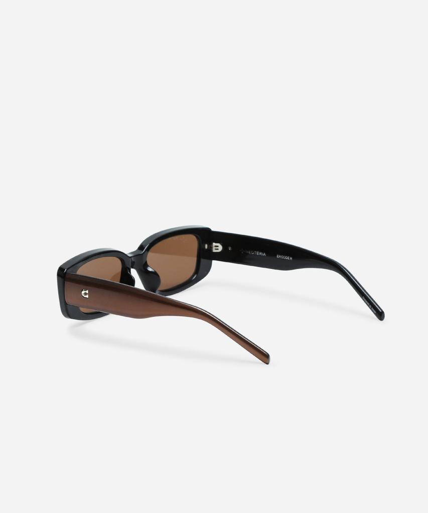 Neotelia Darino · S-Brown