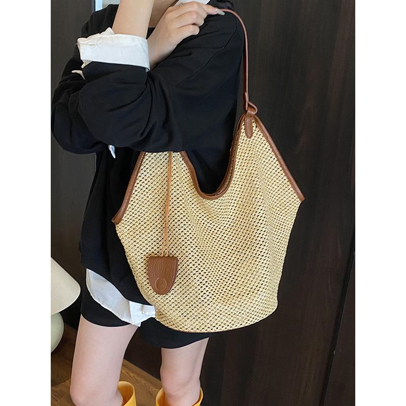 Summer niche straw bag women's shoulder tote bag large capacity fashion straw child bag holiday beach bag