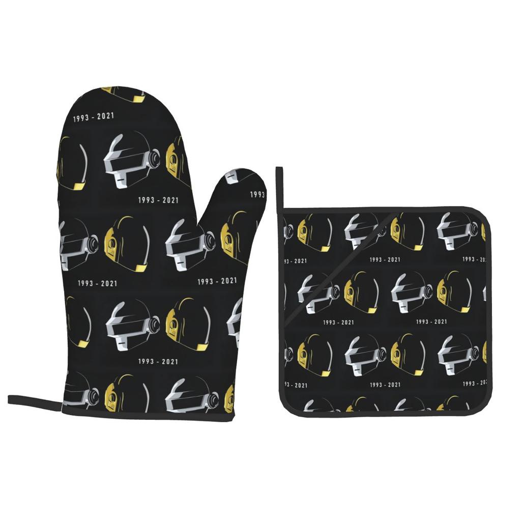 Daft Punk Electronic Music Band Tribute Helmet Art Oven Mitts and Pot Holder for Baking Cooking Resistant Non-Slip Gloves