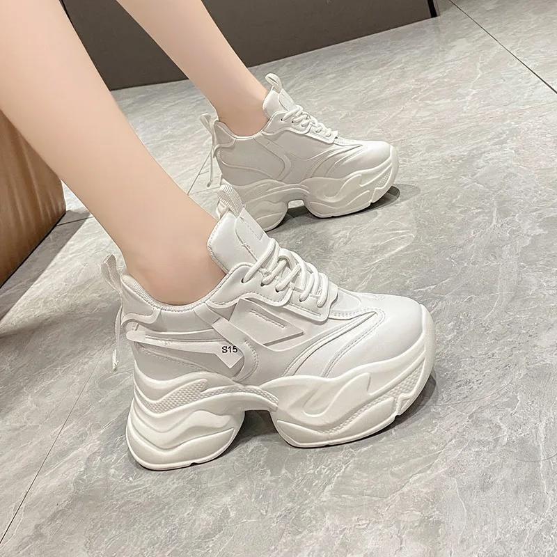 Scarpe da Donna Moda Primavera Nuove Aumento Altezza 10CM Suola Spessa Sneakers Casual Moda Comode Scarpe Sportive da Corsa Autunno