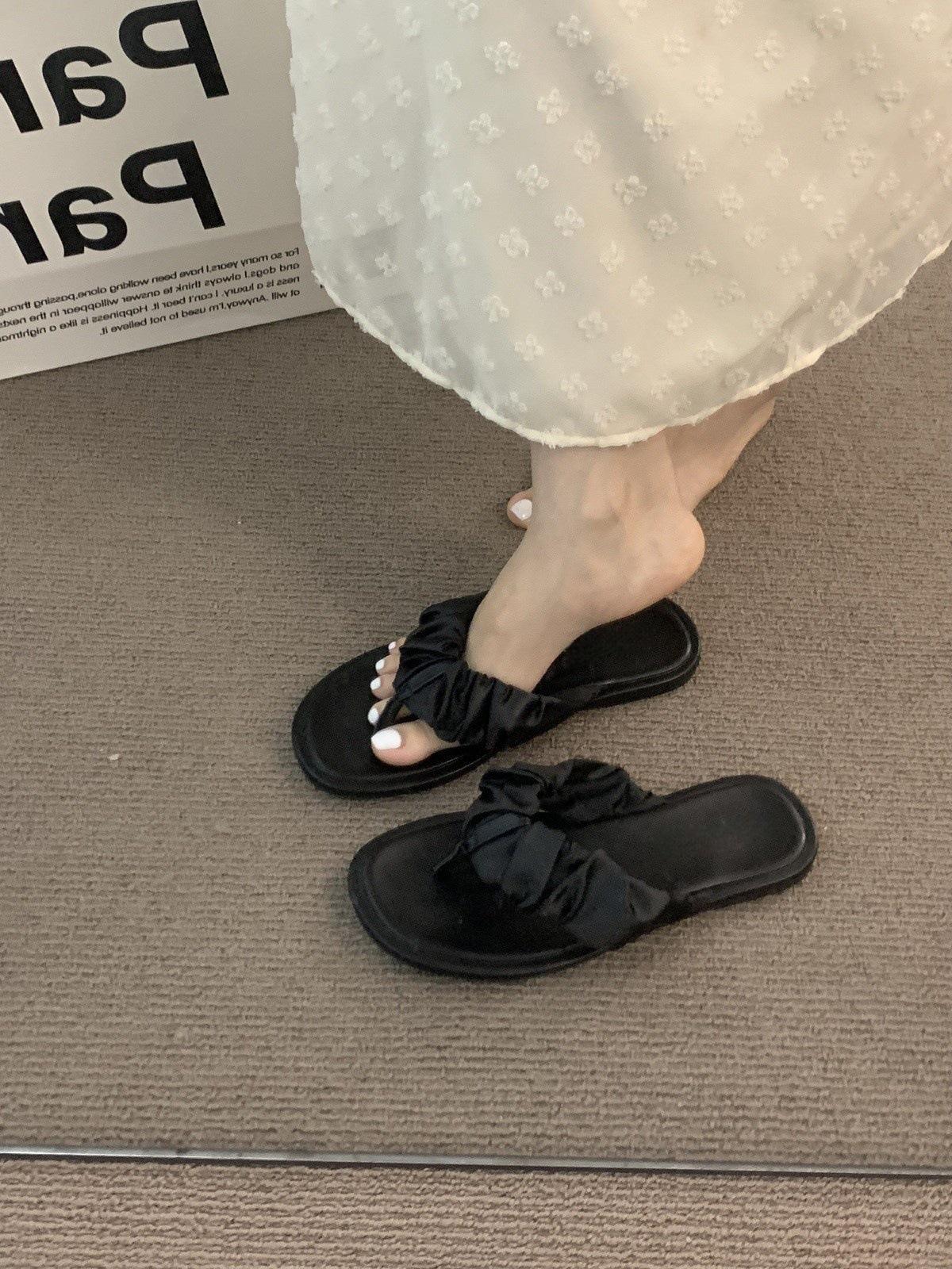 

Атласные тапочки с открытым носком женские летние на плоской подошве для путешествий нежные изысканные сандалии 42 чёрный
