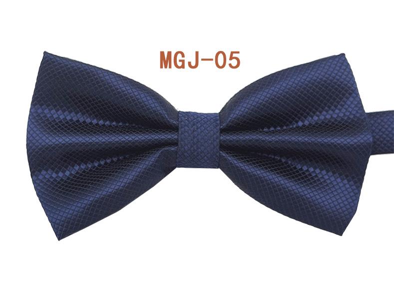 Pajarita de Doble Capa Negra Lisa para Hombre - Cuadrícula Cubo Británica, 27 Colores Disponibles para Eventos Formales y Bodas.