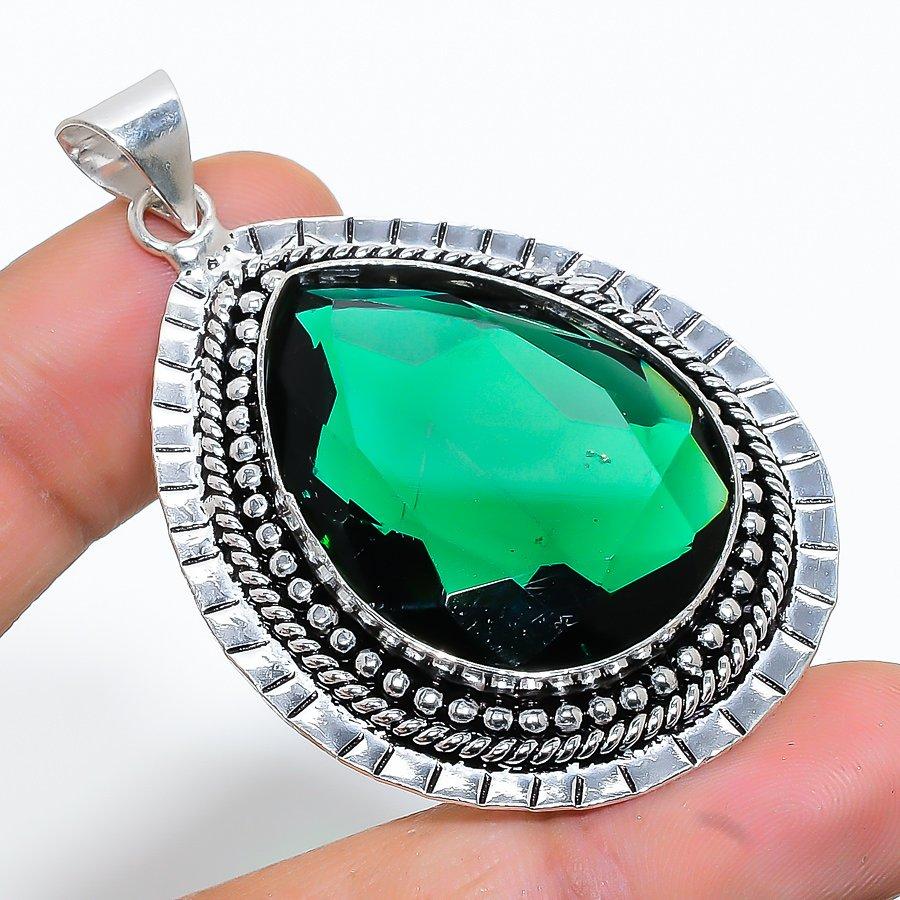 

Chrome Diopside Gemstone Handmade Ethnic Jewelry Pendant 2.21 VR-3638