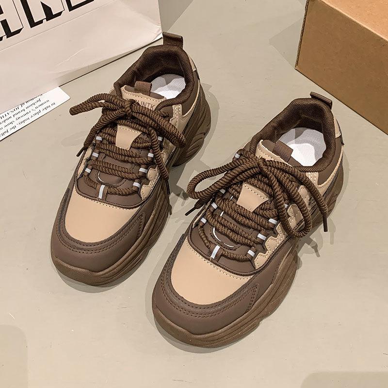 

Популярная черная универсальная повседневная спортивная обувь женская весна и осень европейские товары 2025 новые модели показывают ноги маленькими жареная улица на толстой подошве папины кроссовки 40 хаки