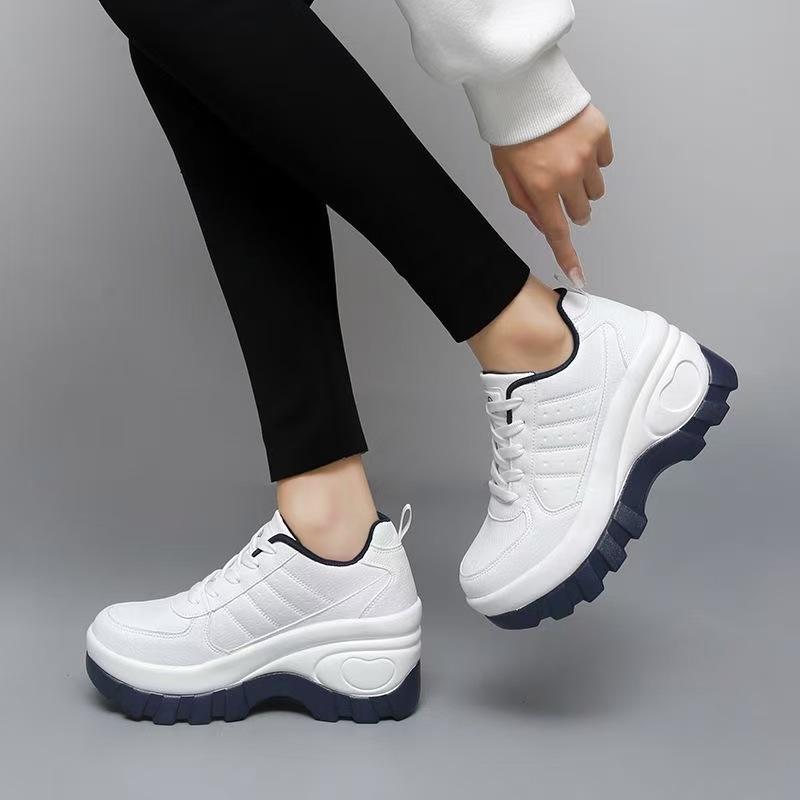 2025 autumn and winter new leather women's shoes with 8 cm thick soles, non-slip casual shoes, outdoor inner heightening shoes, foreign trade