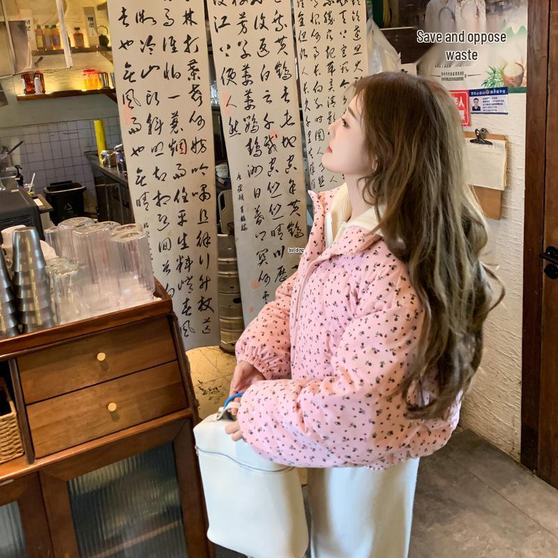 

Женская короткая вельветовая хлопковая куртка - Зимняя куртка 2024 года с цветочным принтом, воротником-стойкой и подкладкой S розовый